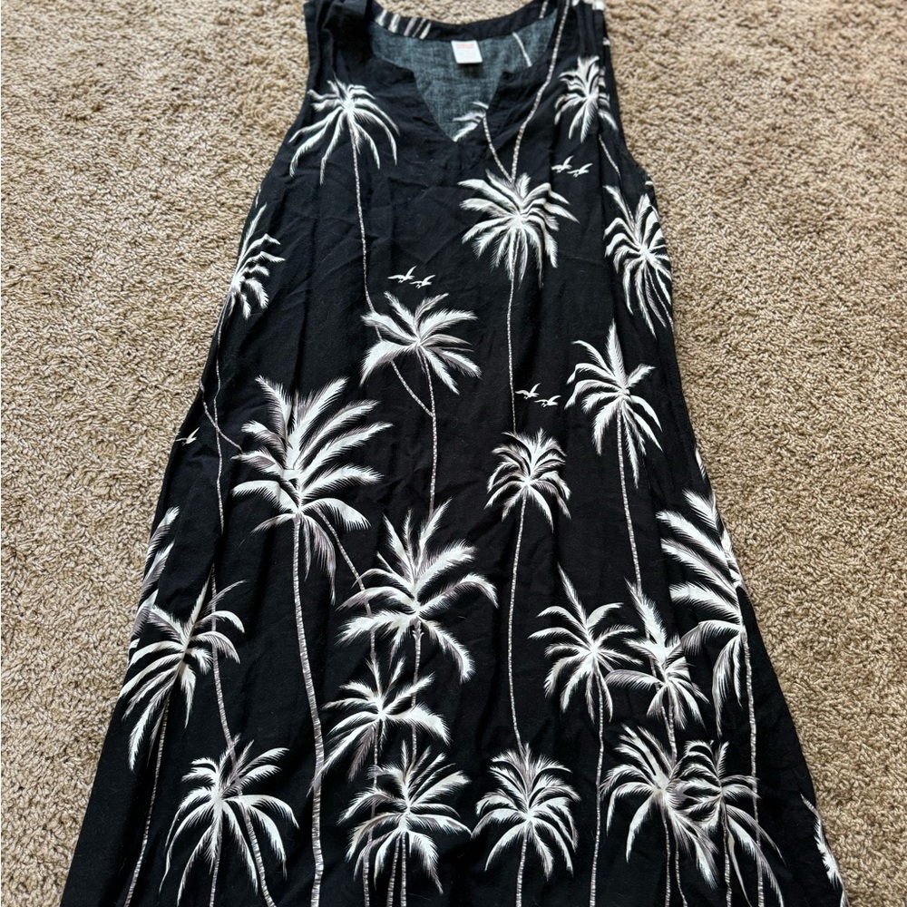Tropical Escape Black and White Patterned Dress
